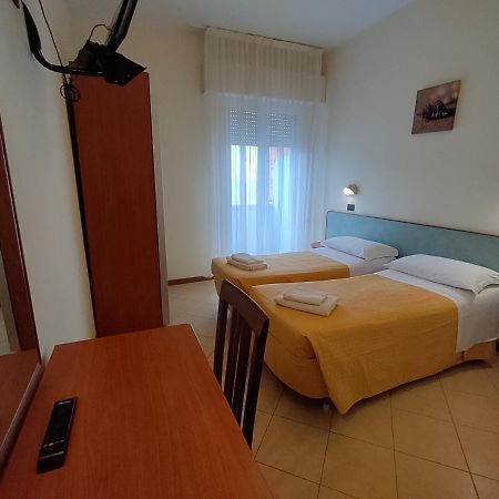 Hotel Brooklyn ريميني المظهر الخارجي الصورة