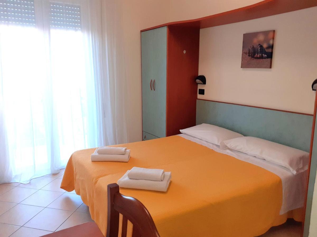 Hotel Brooklyn ريميني المظهر الخارجي الصورة